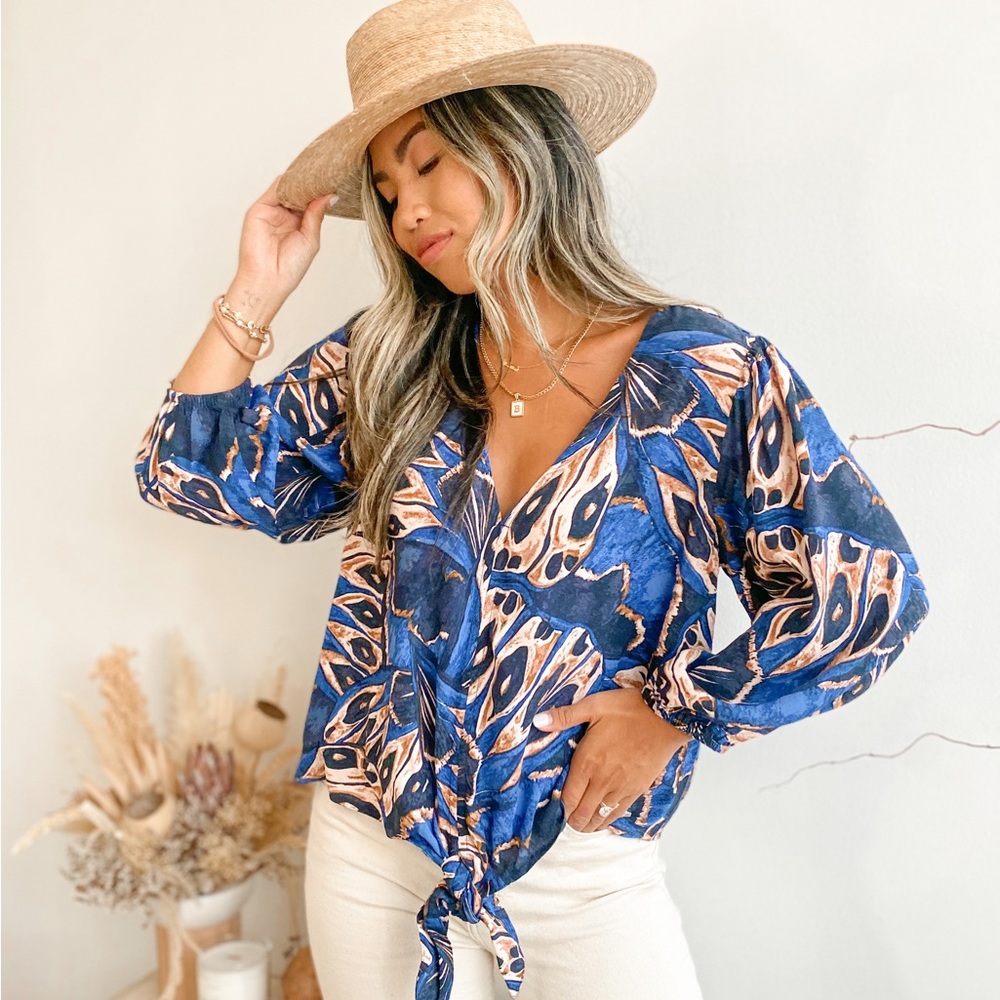 NWT Printed Tie Blouse